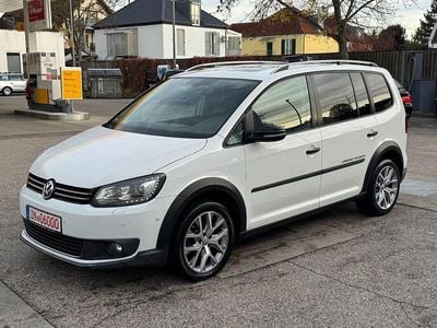 VW Touran Cross