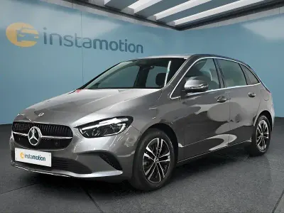 Gebraucht Mercedes B250e 218 PS (160 kW) 2025 Grau Van / Kleinbus