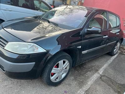 Schwarz Gebraucht 2005 Renault Mégane II Limousine | 1.999 €