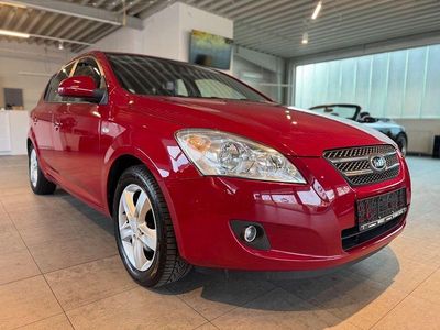 Gebraucht Kia Ceed EX 109 PS (80 kW) 2008 Rot Kleinwagen