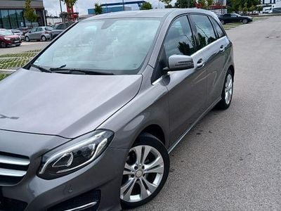 Mercedes B200