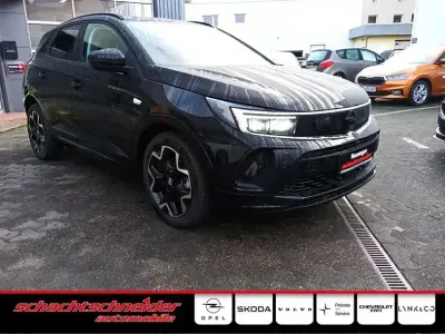 Gebraucht Opel Grandland X Ultimate 131 PS (96 kW) 2024 Diamant schwarz metallic SUV