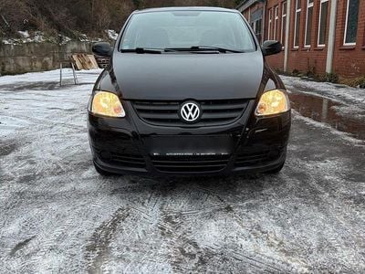Gebraucht VW Fox 60 PS (44 kW) 2006 Schwarz Kleinwagen