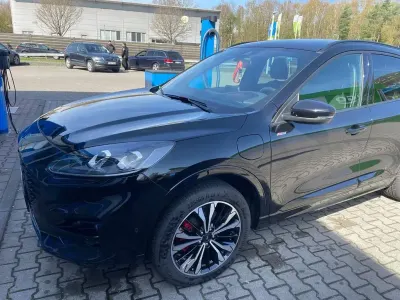 Gebraucht Ford Kuga ST-Line X 224 PS (164 kW) 2021 Schwarz SUV