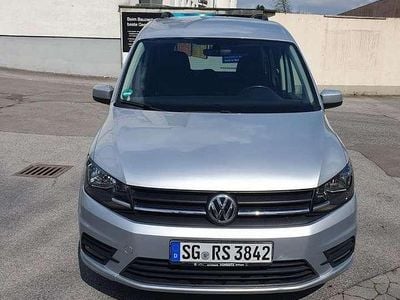 Usata VW Caddy Trendline 102 CV (75 kW) 2015 Grigio Monovolume