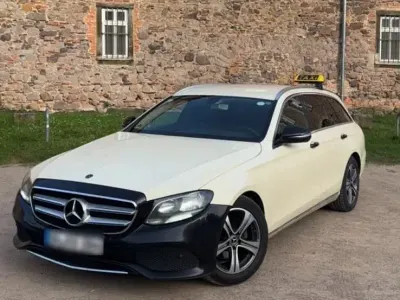Gebraucht Mercedes E200 167 PS (122 kW) 2019 Schwarz Kombi