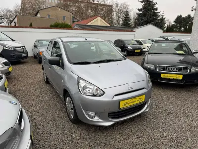 Gebraucht Mitsubishi Space Star 71 PS (52 kW) 2013 Coolsilber (m) Van / Kleinbus