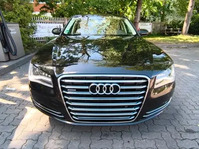 Gebraucht Audi A8 Sport 371 PS (272 kW) 2011 Schwarz Limousine