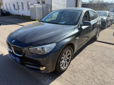 Gebraucht BMW 530 Sport Line 245 PS (180 kW) 2010 Grau Limousine