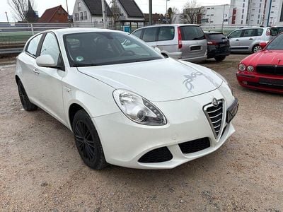 Gebraucht Alfa Romeo Giulietta 170 PS (125 kW) 2011 Weiß Kleinwagen