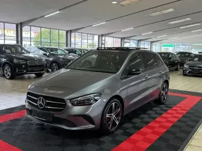 Gebraucht Mercedes B250e 160 PS (117 kW) 2022 Grau Kleinwagen