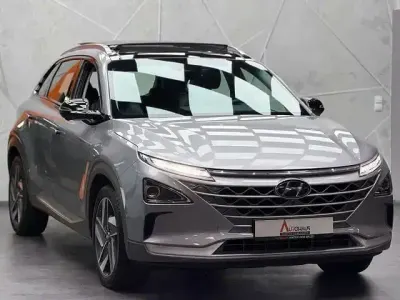 Gebraucht Hyundai Nexo Basis 184 PS (135 kW) 2023 Shimmering silver / met SUV