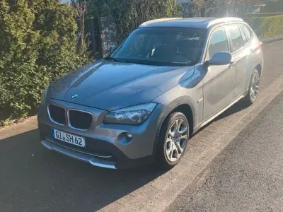 Begagnad BMW X1 143 HK (105 kW) 2011 Silver SUV