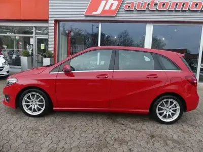 Usata Mercedes B250 211 CV (155 kW) 2016 Rosso Monovolume