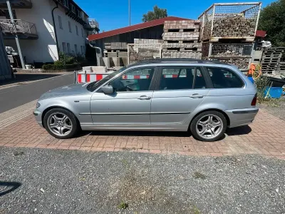 Gebraucht BMW 330 184 PS (135 kW) 2002 Silber Kombi