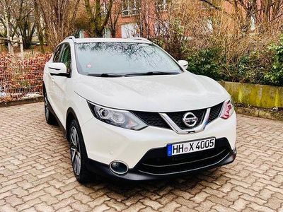Gebraucht Nissan Qashqai Tekna+ 116 PS (85 kW) 2016 Weiß SUV