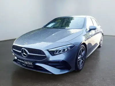 Gebraucht Mercedes A200 AMG 163 PS (119 kW) 2025 Graulack mountaingrau (metallic) Limousine