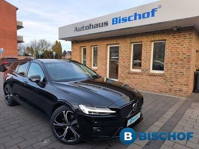 Gebraucht Volvo V60 Plus 197 PS (144 kW) 2025 Schwarz Kombi