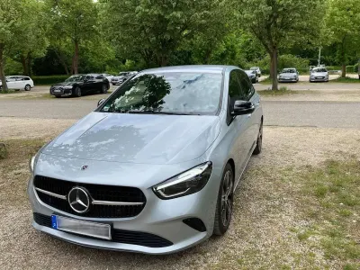 Gebraucht Mercedes B180 Advanced Plus 136 PS (100 kW) 2025 Silber Kleinwagen