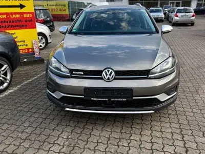 Gebraucht VW Golf VII Basis 179 PS (131 kW) 2015 Grau Kombi