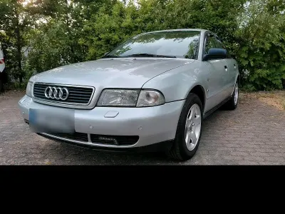 Gebraucht Audi A4 100 PS (73 kW) 1995 Silber Limousine