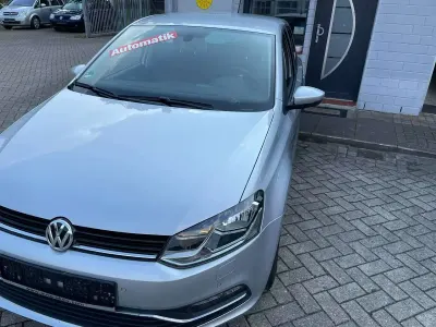Gebraucht VW Polo Allstar 90 PS (66 kW) 2016 Reflexsilber metallic Kleinwagen