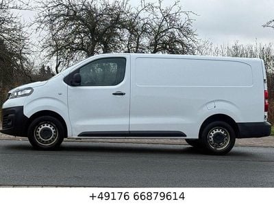 Weiß Gebraucht 2021 Opel Vivaro Edition Van / Kleinbus | 17.900 € (Superpreis)