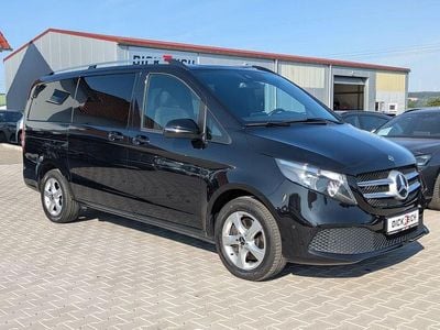 Mercedes V220