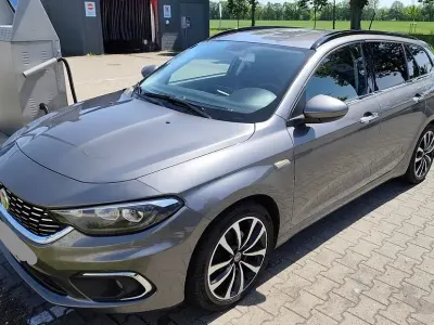 Gebraucht Fiat Tipo Lounge 120 PS (88 kW) 2016 Grau Kombi