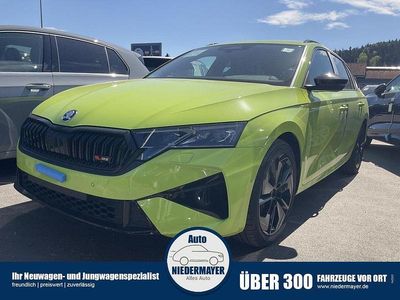 Nuova Skoda Octavia RS 265 CV (194 kW) 2026 Verde Station wagon