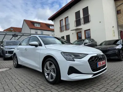 Gebraucht Audi A3 Advanced 150 PS (110 kW) 2025 Weiß Limousine