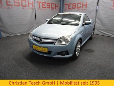 Usata Opel Tigra 125 CV (91 kW) 2008 Blu Cabrio