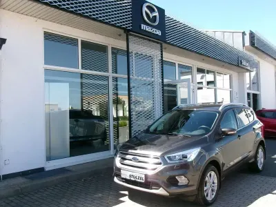 Gebraucht Ford Kuga Titanium 179 PS (131 kW) 2019 Magneticgrau (metallic) SUV