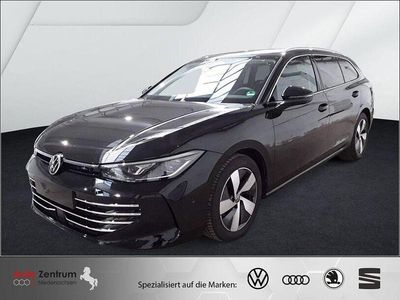 Grenadilla black metallic Gebraucht 2025 VW Passat Elegance Kombi | 35.780 € (Superpreis)