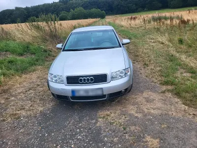 Gebraucht Audi A4 102 PS (75 kW) 2002 Silber Limousine