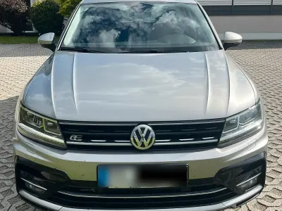 Gebraucht VW Tiguan R-line 180 PS (132 kW) 2018 Silber SUV