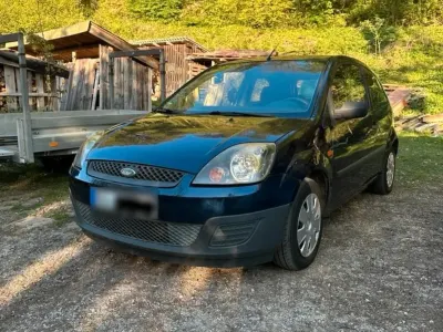 Gebraucht Ford Fiesta 70 PS (51 kW) 2005 Blau Kleinwagen