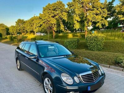 Mercedes E320