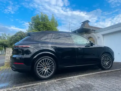 Gebraucht Porsche Cayenne S Chrono 440 PS (323 kW) 2018 Schwarz SUV
