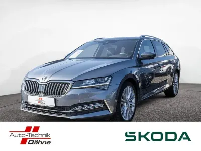 Gebraucht Skoda Superb LAURIN & KLEMENT 200 PS (147 kW) 2023 Grau Kombi