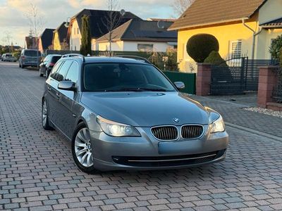 Gebraucht BMW 530 Comfort Edition 235 PS (172 kW) 2009 Grau Kombi