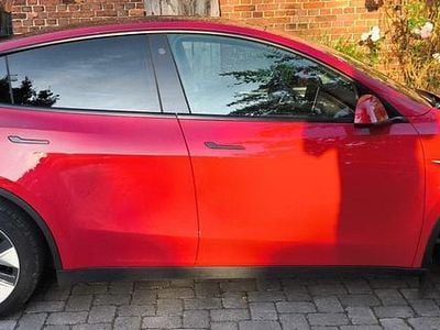 Rot Gebraucht 2022 Tesla Model Y Long Range AWD SUV | 31.900 € (Fairer Preis)