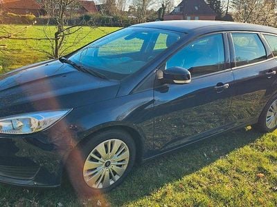 Gebraucht Ford Focus Trend 95 PS (69 kW) 2017 Blau Kombi