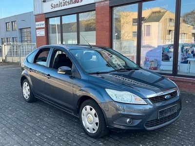 Gebraucht Ford Focus Style 101 PS (74 kW) 2010 Grau Limousine