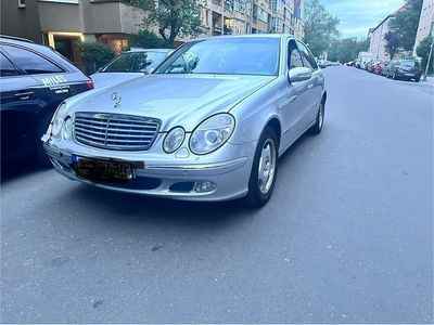 Mercedes E220