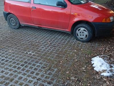 Usata Fiat Punto 54 CV (39 kW) 1996 Rosso Utilitaria