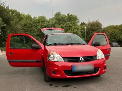 Gebraucht Renault Clio 54 PS (39 kW) 2010 Rot Kleinwagen