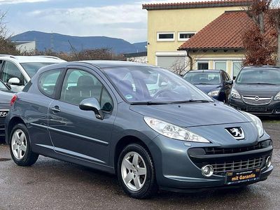 Grau Gebraucht 2009 Peugeot 207 Platinum Limousine | 3.499 € (Etwas zu teuer)