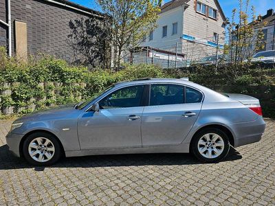 Second-hand BMW 520 170 CP (125 kW) 2005 Gri Berlinǎ