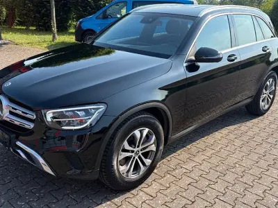 Gebraucht Mercedes GLC220 194 PS (142 kW) 2022 Schwarz/baltic black SUV